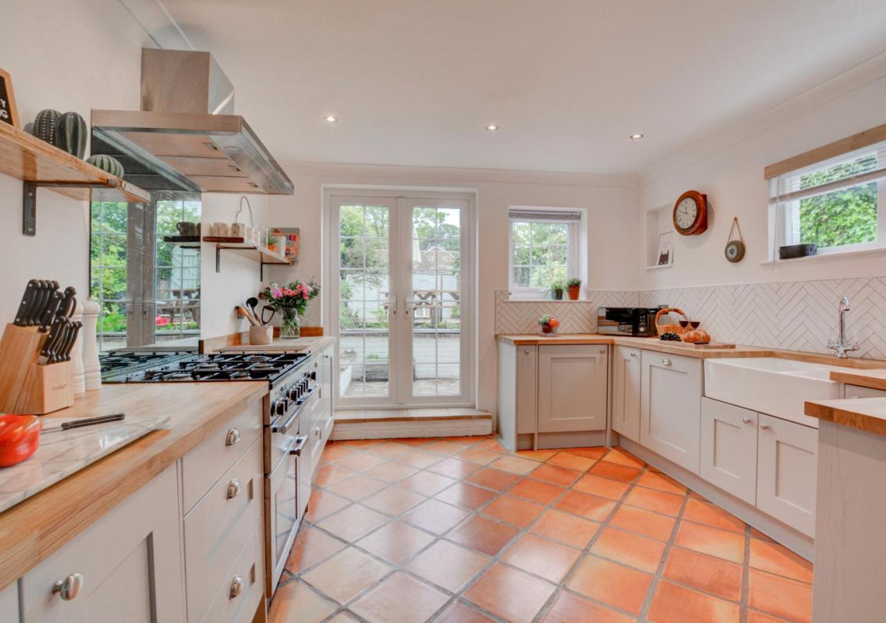 Villa Stones Throw Cromer Exterior foto